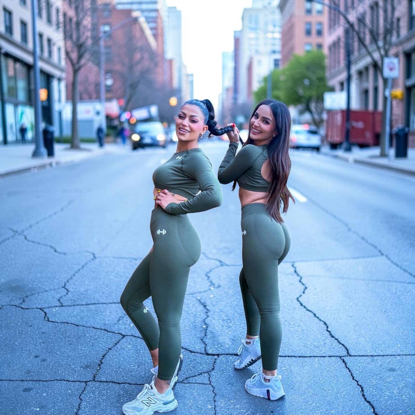 46ca7128-7362-4fd4-b3b5-3020cca7030e Army Green Set